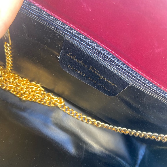 Salvatore Ferragamo Burgundy Leather Crossbody with Gold Chain - Picture 8 of 9